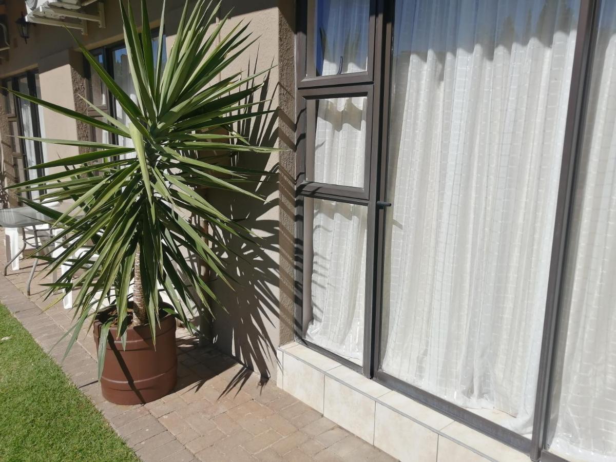 וולקום Easy Inn Guesthouse מראה חיצוני תמונה